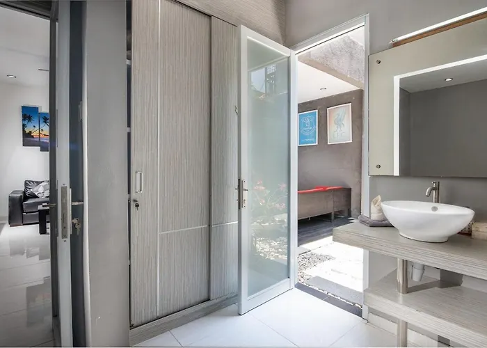 Villa Goodison - Two Bedrooms